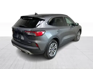 2022 Ford Escape - image 15