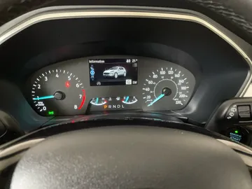 2022 Ford Escape - image 18