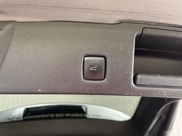 2022 Ford Escape - image 23
