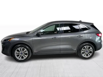 2022 Ford Escape - image 11