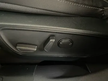 2022 Ford Escape - image 21