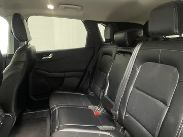 2022 Ford Escape - image 10