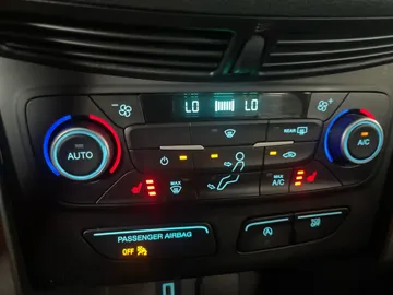 2018 Ford Escape - image 22