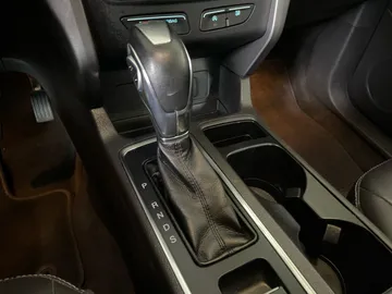 2019 Ford Escape - image 28