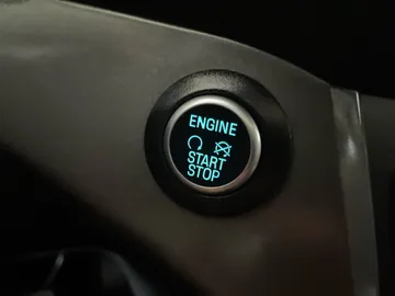 2019 Ford Escape - image 24