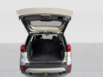 2019 Ford Escape - image 13