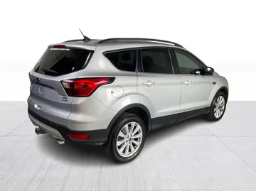 2019 Ford Escape - image 14