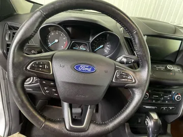 2019 Ford Escape - image 18
