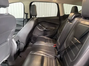 2019 Ford Escape - image 15