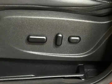 2019 Ford Escape - image 23