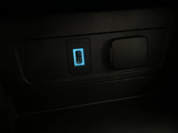 2019 Ford Escape - image 25