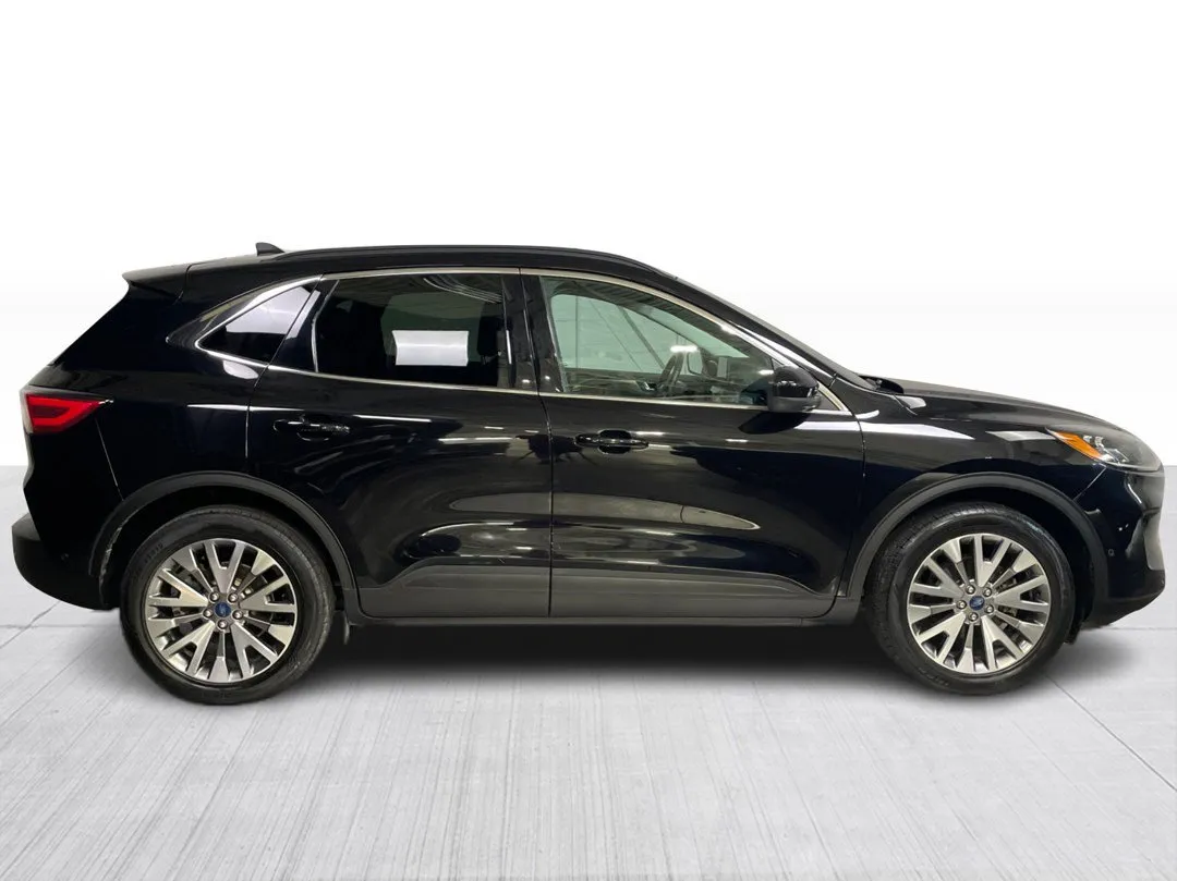 2021 Ford Escape — photo 8