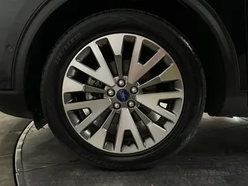 2021 Ford Escape - image 21
