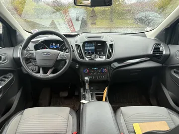 2018 Ford Escape - image 8