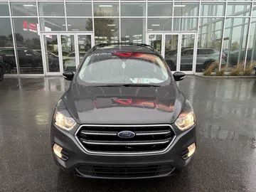 2018 Ford Escape - image 2