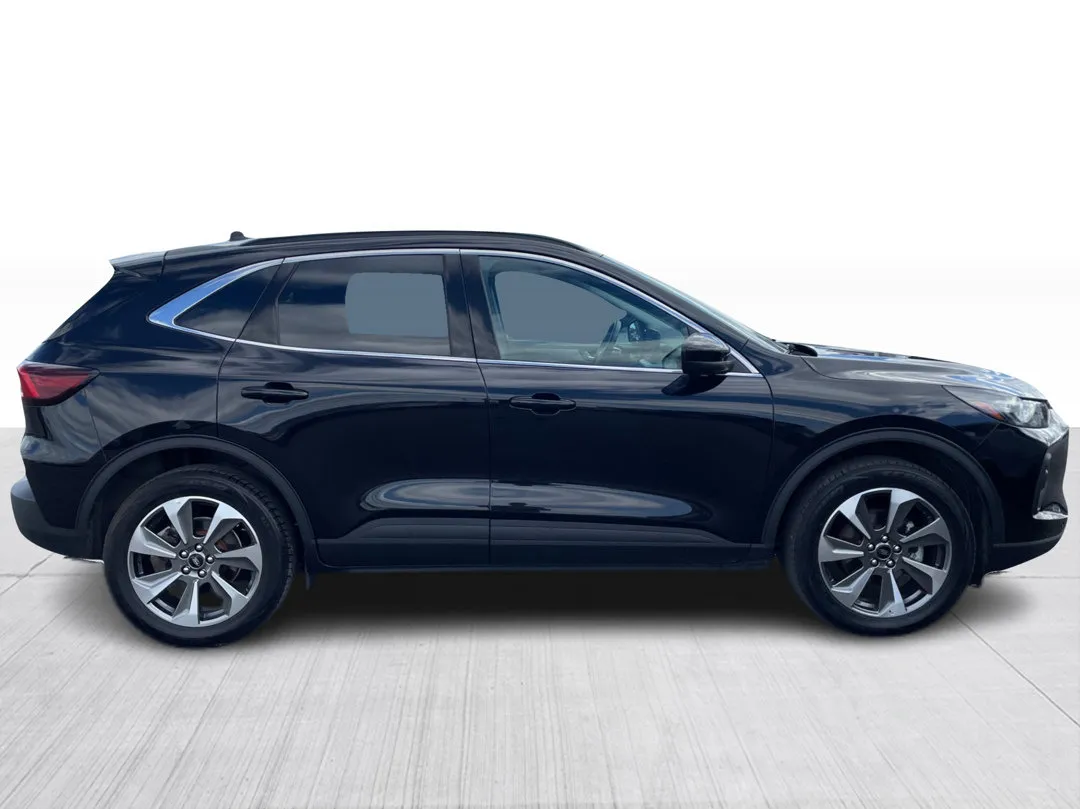 2024 Ford Escape for sale - photo 2