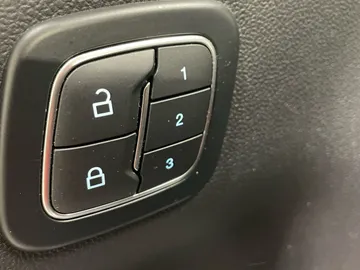 2025 Ford Escape - image 17