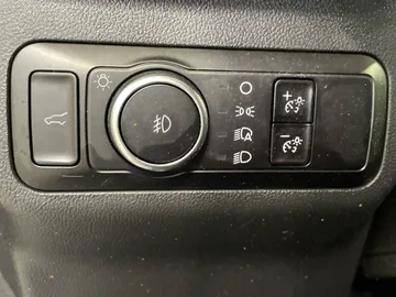 2025 Ford Escape - image 29