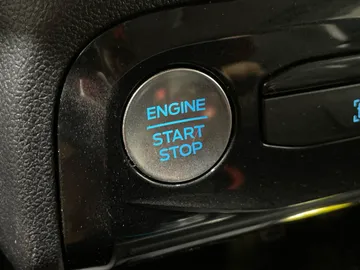 2025 Ford Escape - image 24