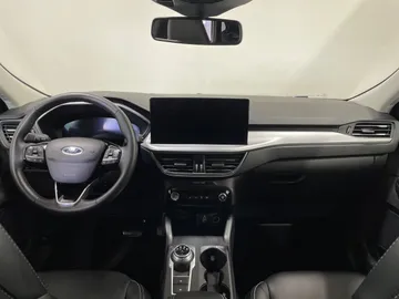 2025 Ford Escape - image 4