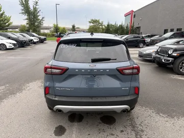 2025 Ford Escape - image 6