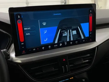 2025 Ford Escape - image 21