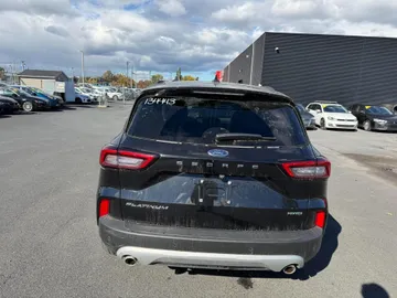 2025 Ford Escape - image 6