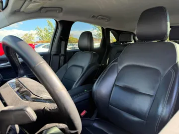 2025 Ford Escape - image 8