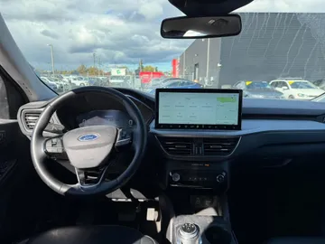 2025 Ford Escape - image 9