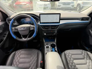 2024 Ford Escape - image 9