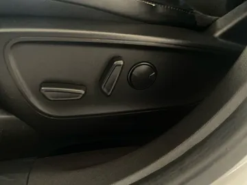 2023 Ford Escape - image 23