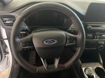 2023 Ford Escape - image 20