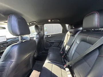 2024 Ford Escape - image 8