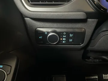 2024 Ford Escape - image 18