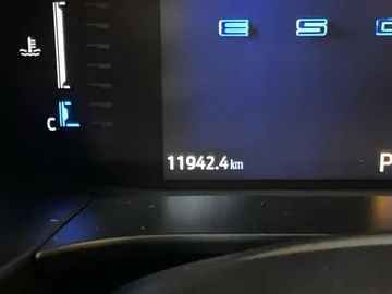 2024 Ford Escape - image 16