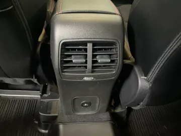 2024 Ford Escape - image 27