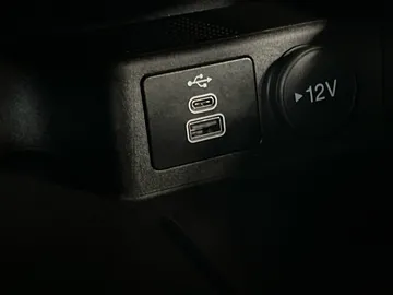 2024 Ford Escape - image 29