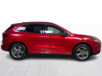 2024 Ford Escape - image 2