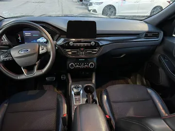 2024 Ford Escape - image 9
