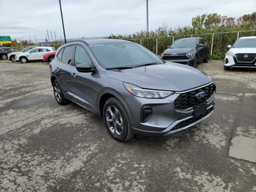 2024 Ford Escape - image 7