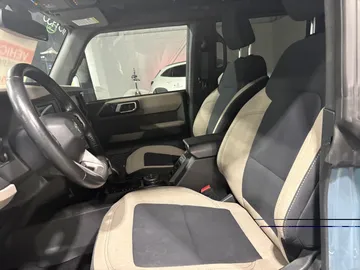 2022 Ford Bronco - image 8