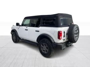 2021 Ford Bronco - image 11