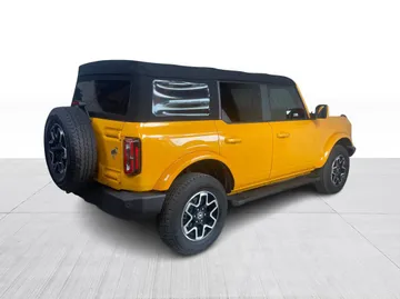 2022 Ford Bronco - image 14