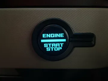 2021 Ford Bronco - image 22