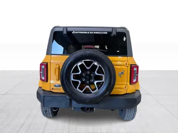 2022 Ford Bronco - image 12