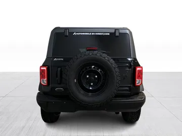 2022 Ford Bronco - image 12
