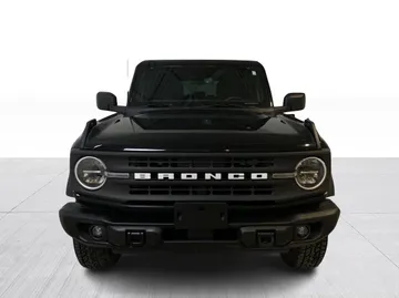 2022 Ford Bronco - image 8