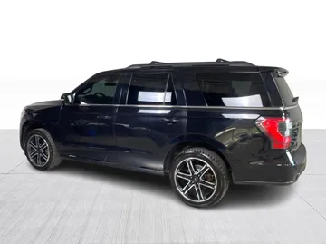 2019 Ford Expedition - image 11