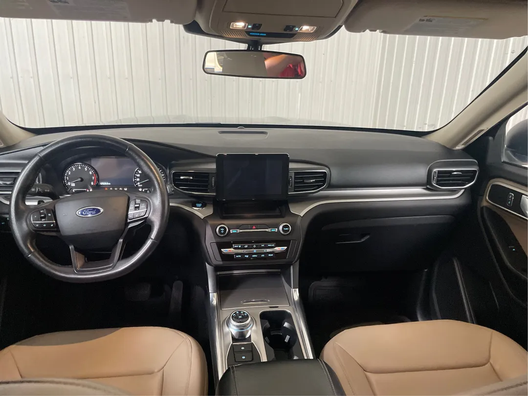 2020 Ford Explorer — photo 4