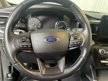 2020 Ford Explorer - image 16